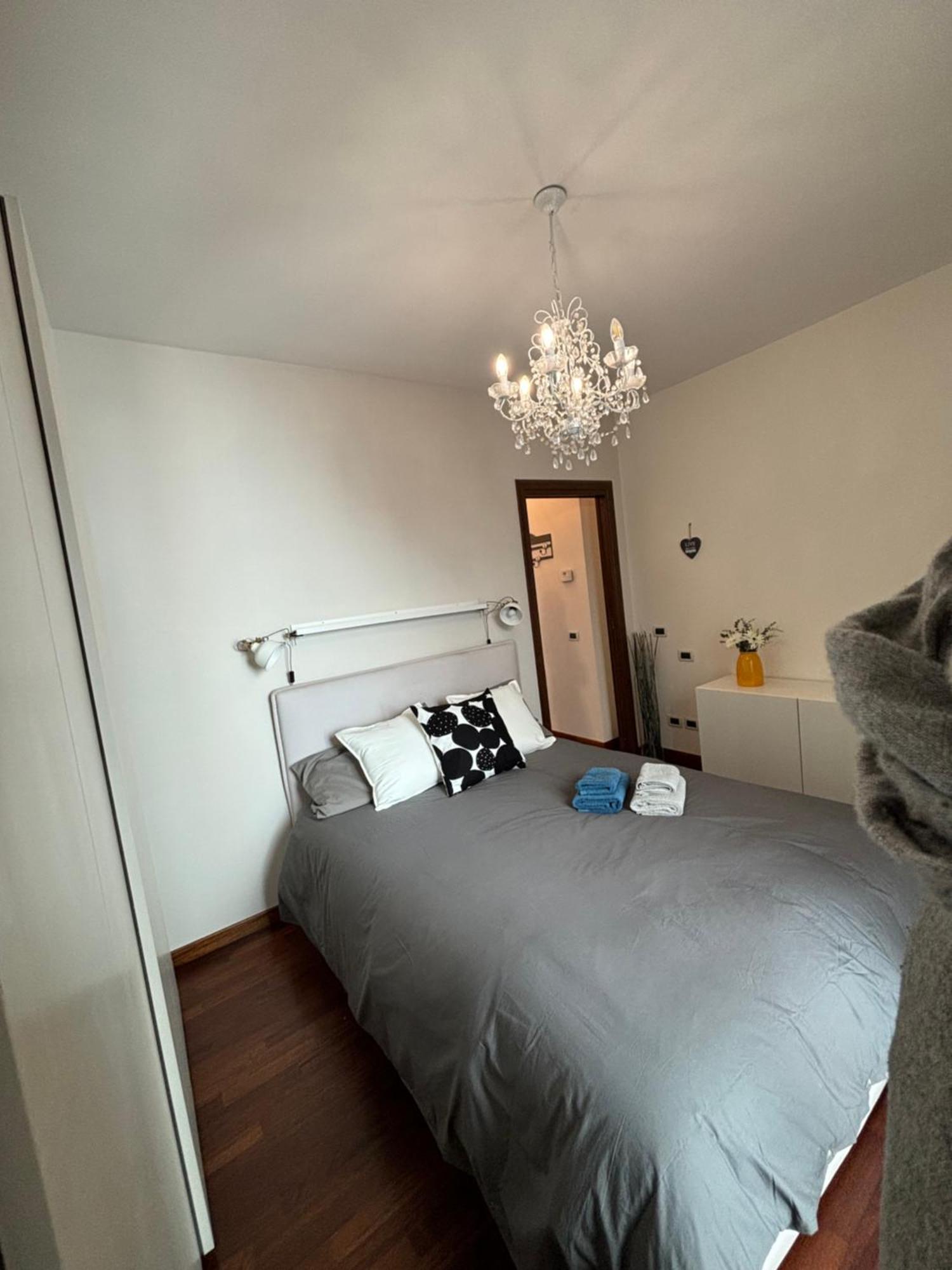 Michelangelo Apartment Пескара Экстерьер фото